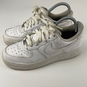 Nike | Air Force 1 '07 Low Top Perforated White Platform Sneaker Sz 7 dd8959-100